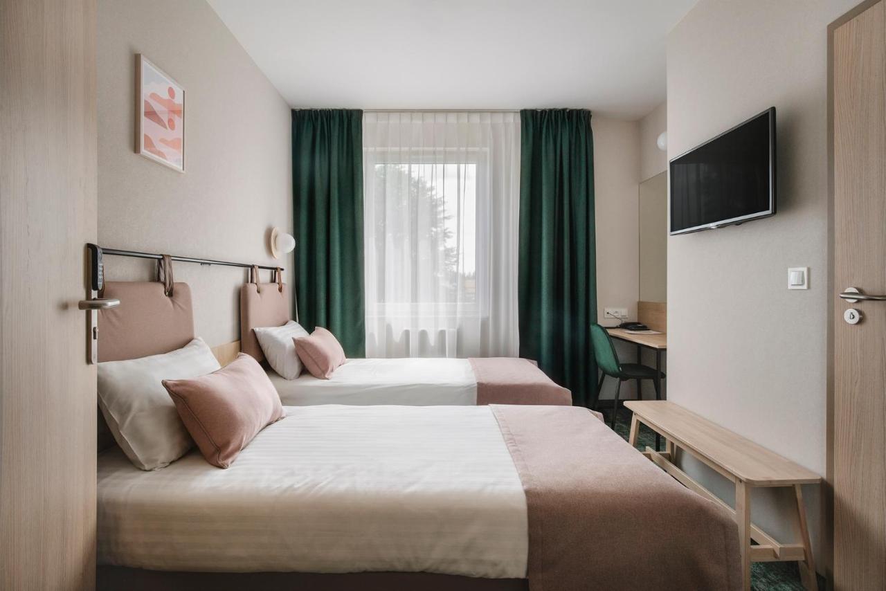 Hi Hotel Gdansk Airport ภายนอก รูปภาพ